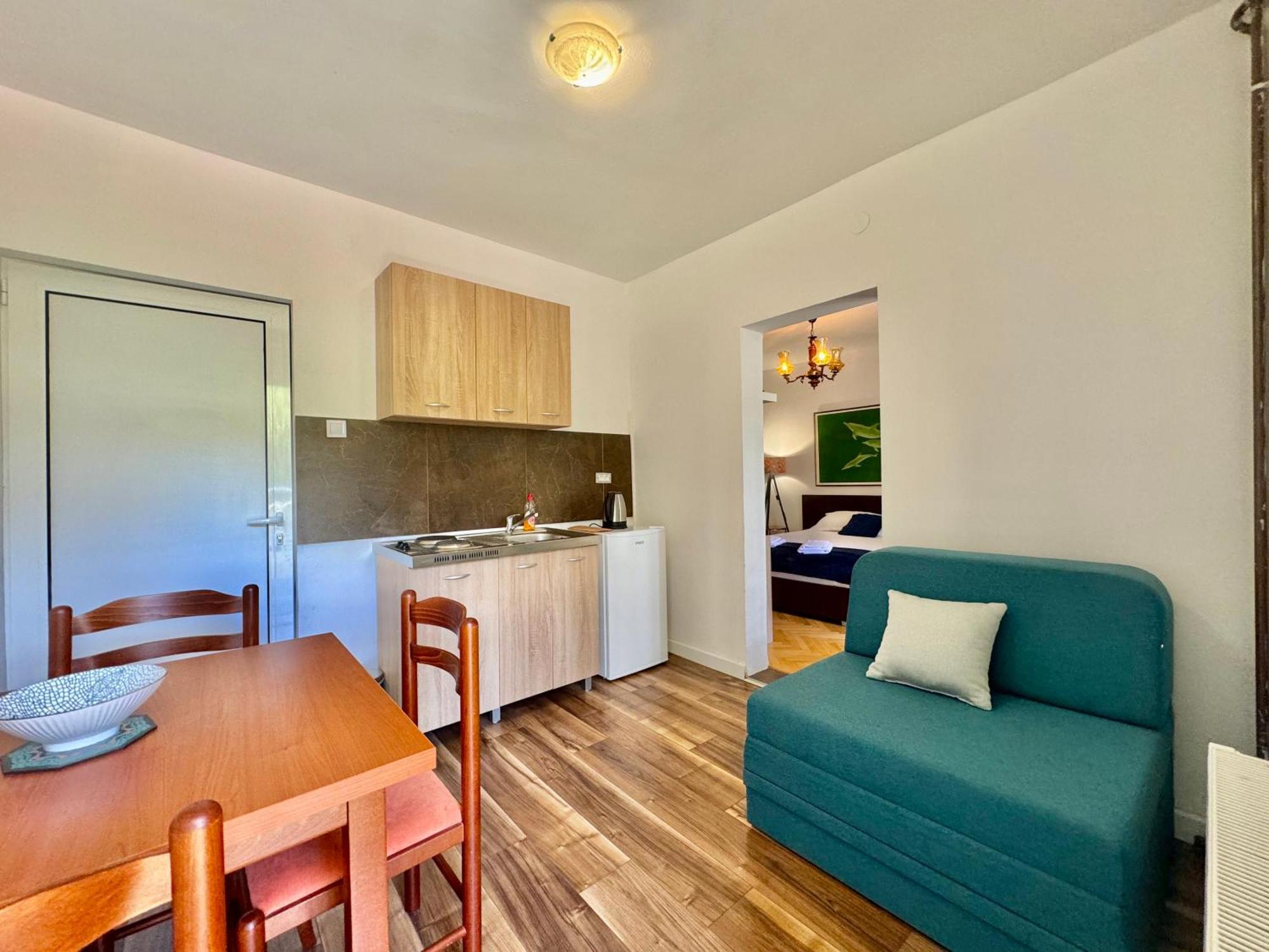 For-A Apartmani Bečići Luaran gambar