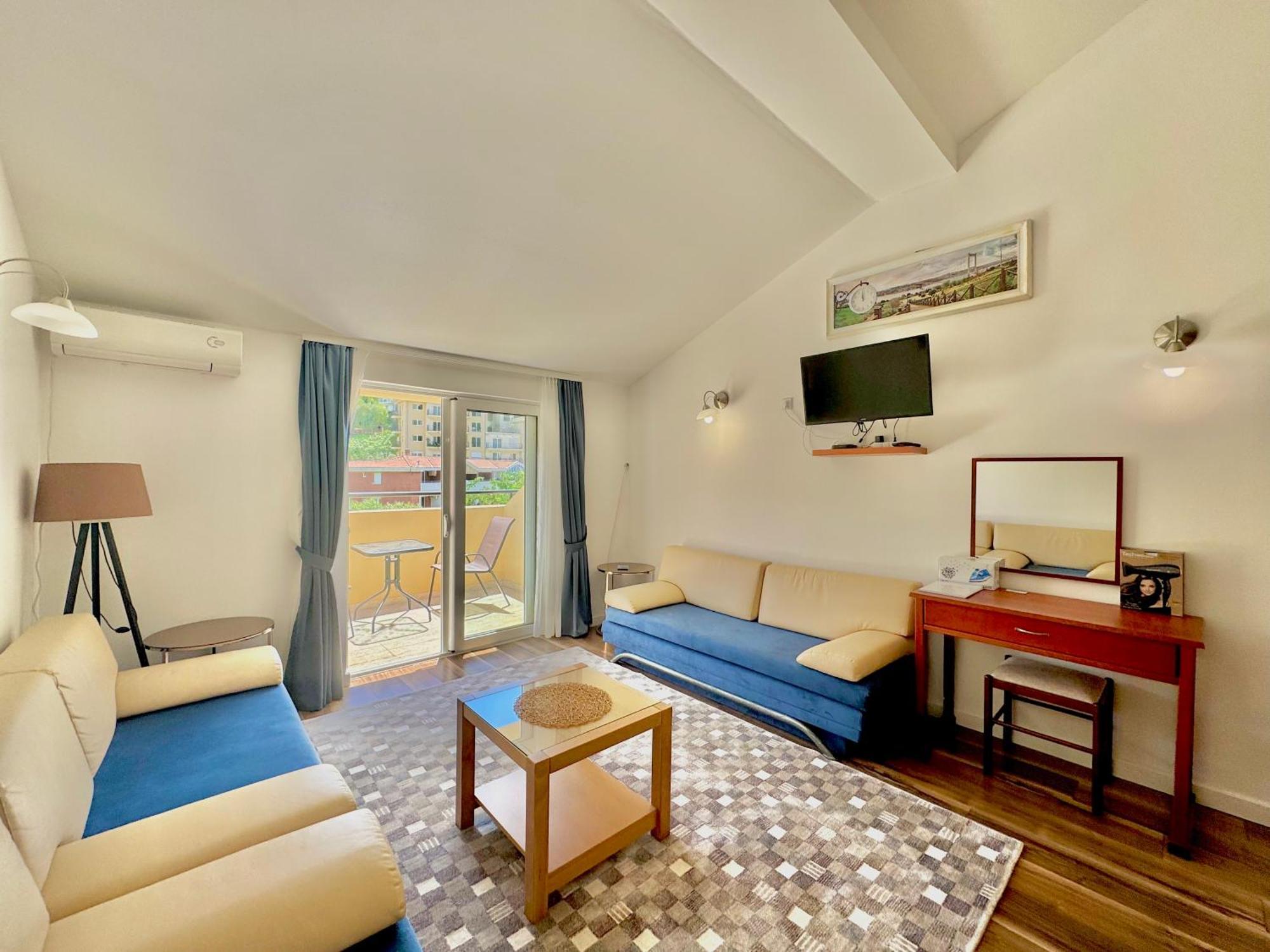 For-A Apartmani Bečići Luaran gambar