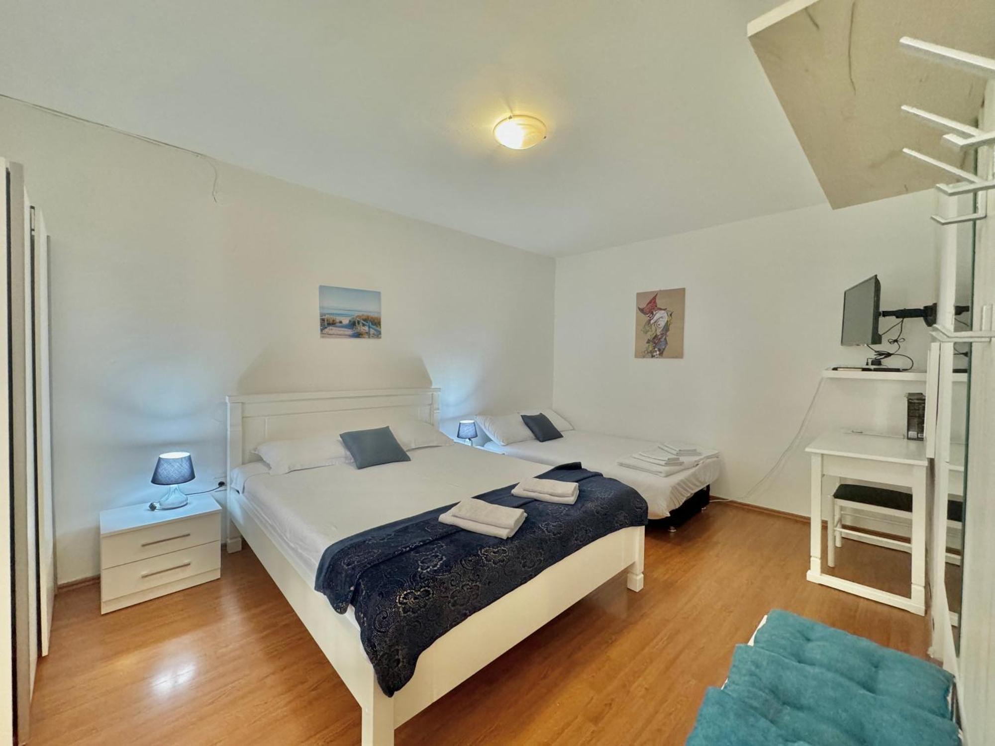 For-A Apartmani Bečići Luaran gambar