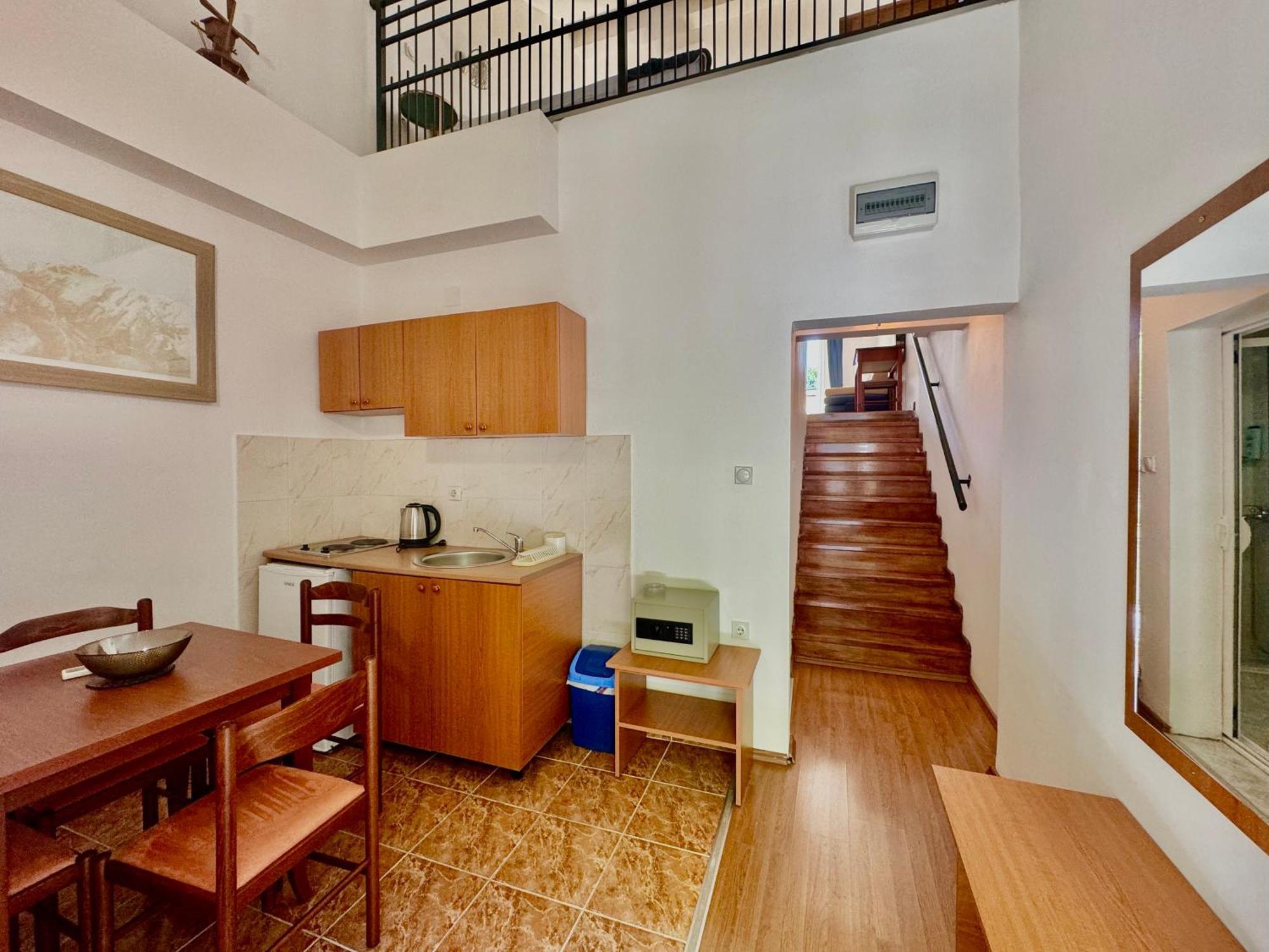 For-A Apartmani Bečići Luaran gambar
