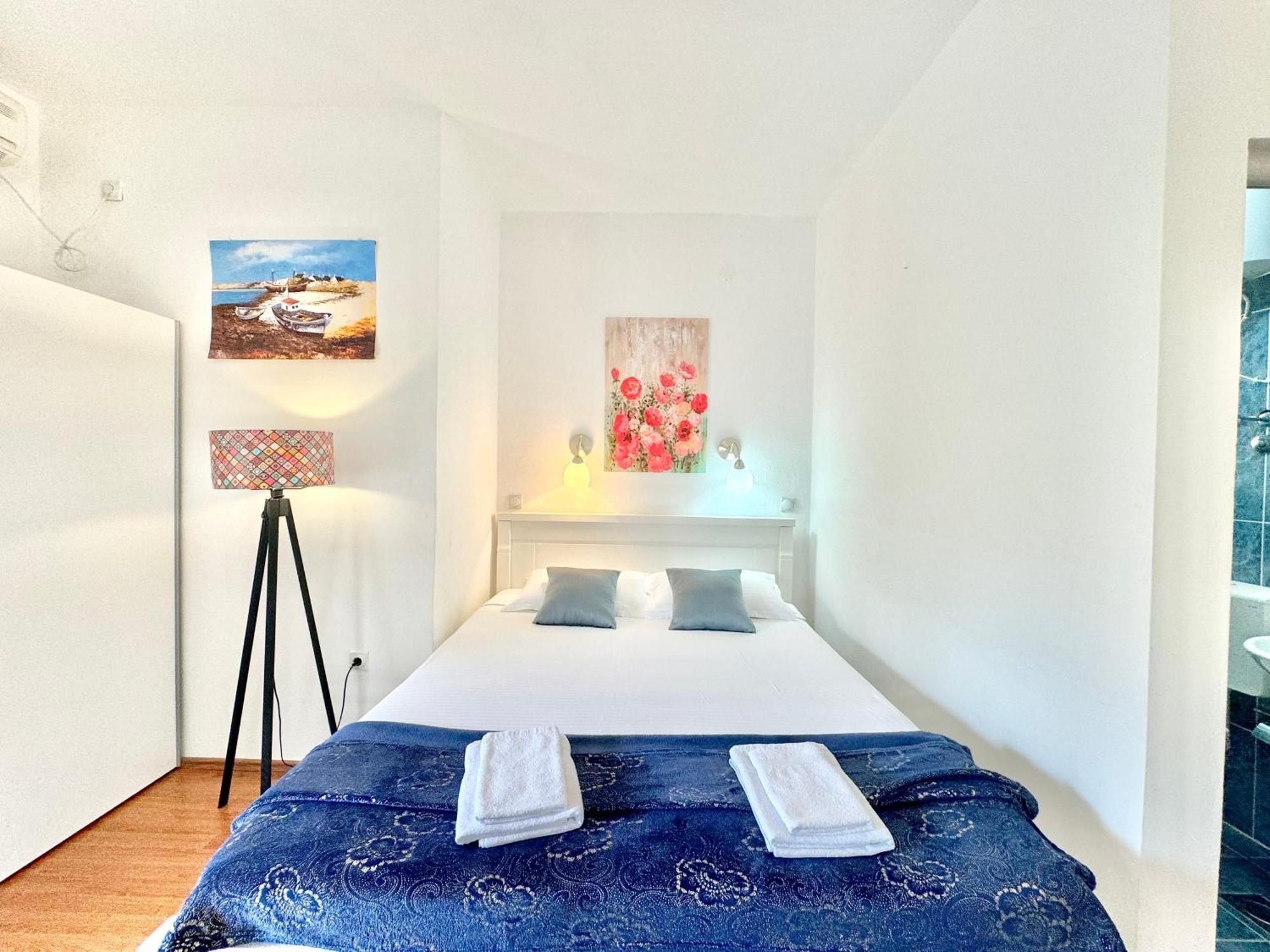 For-A Apartmani Bečići Luaran gambar