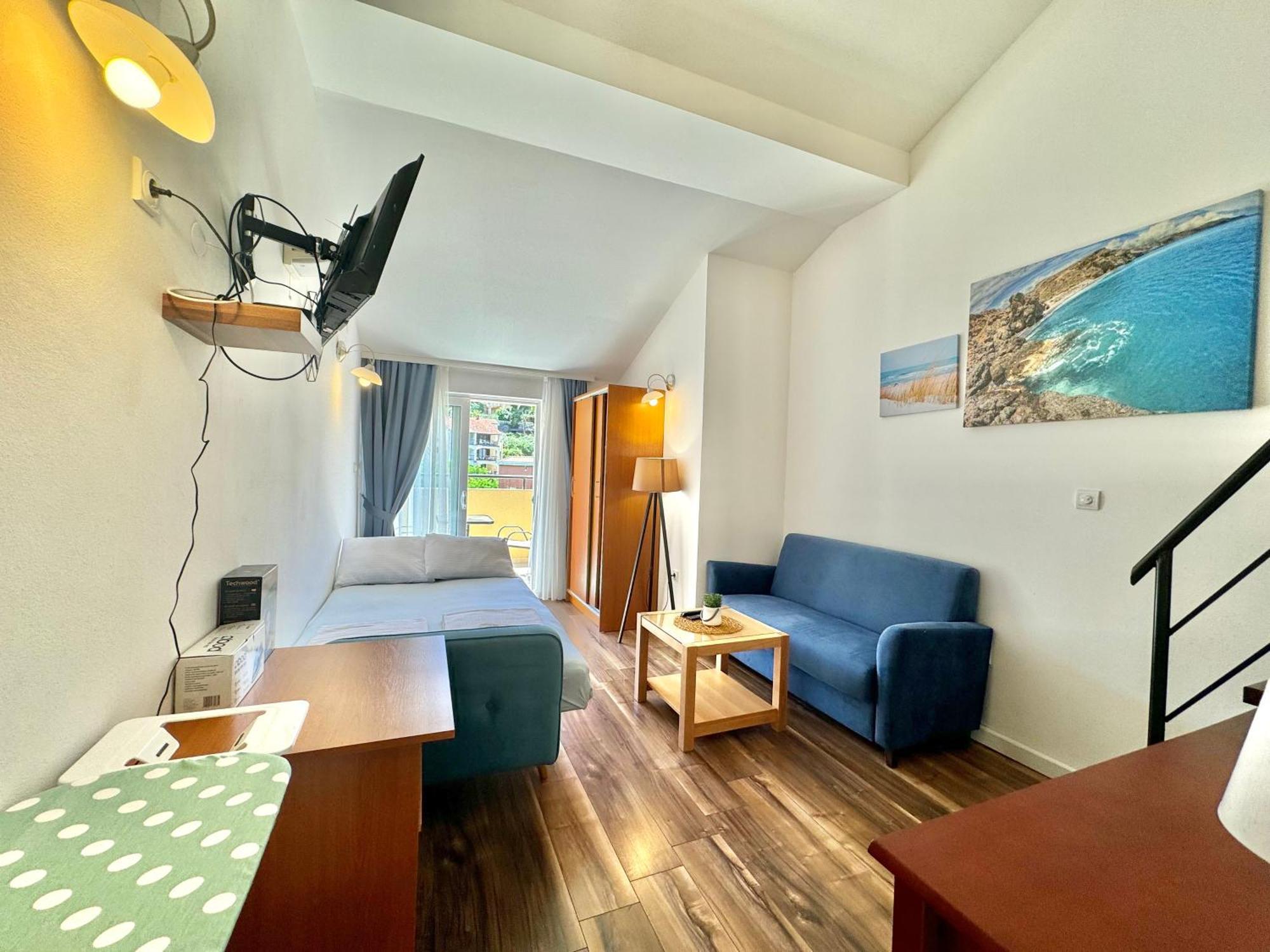 For-A Apartmani Bečići Luaran gambar