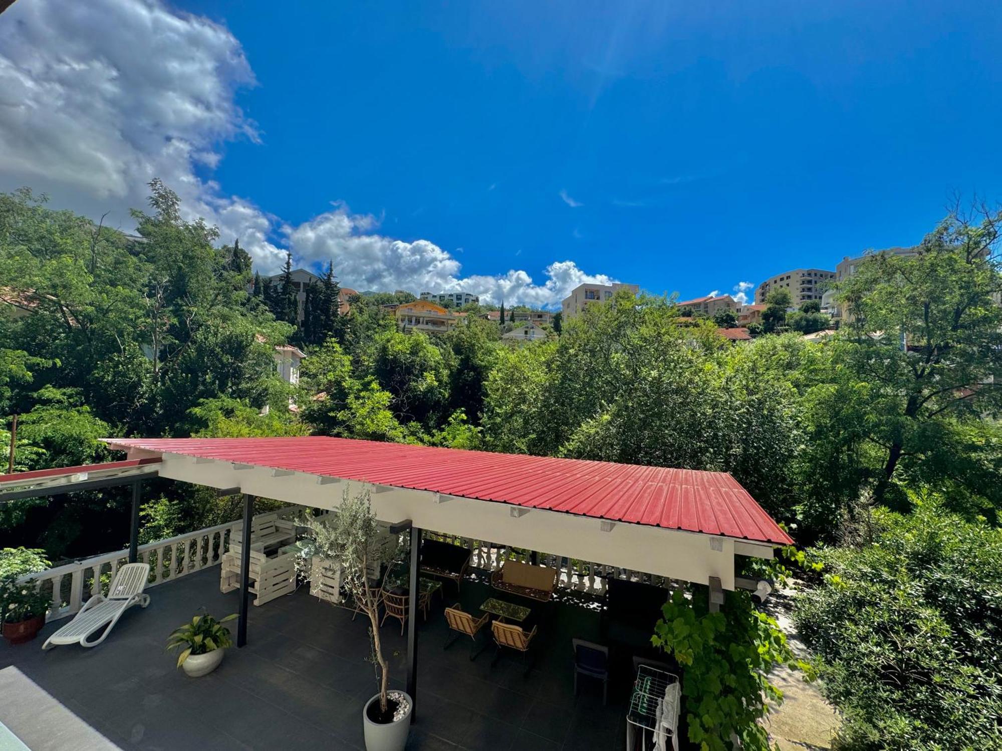 For-A Apartmani Bečići Luaran gambar