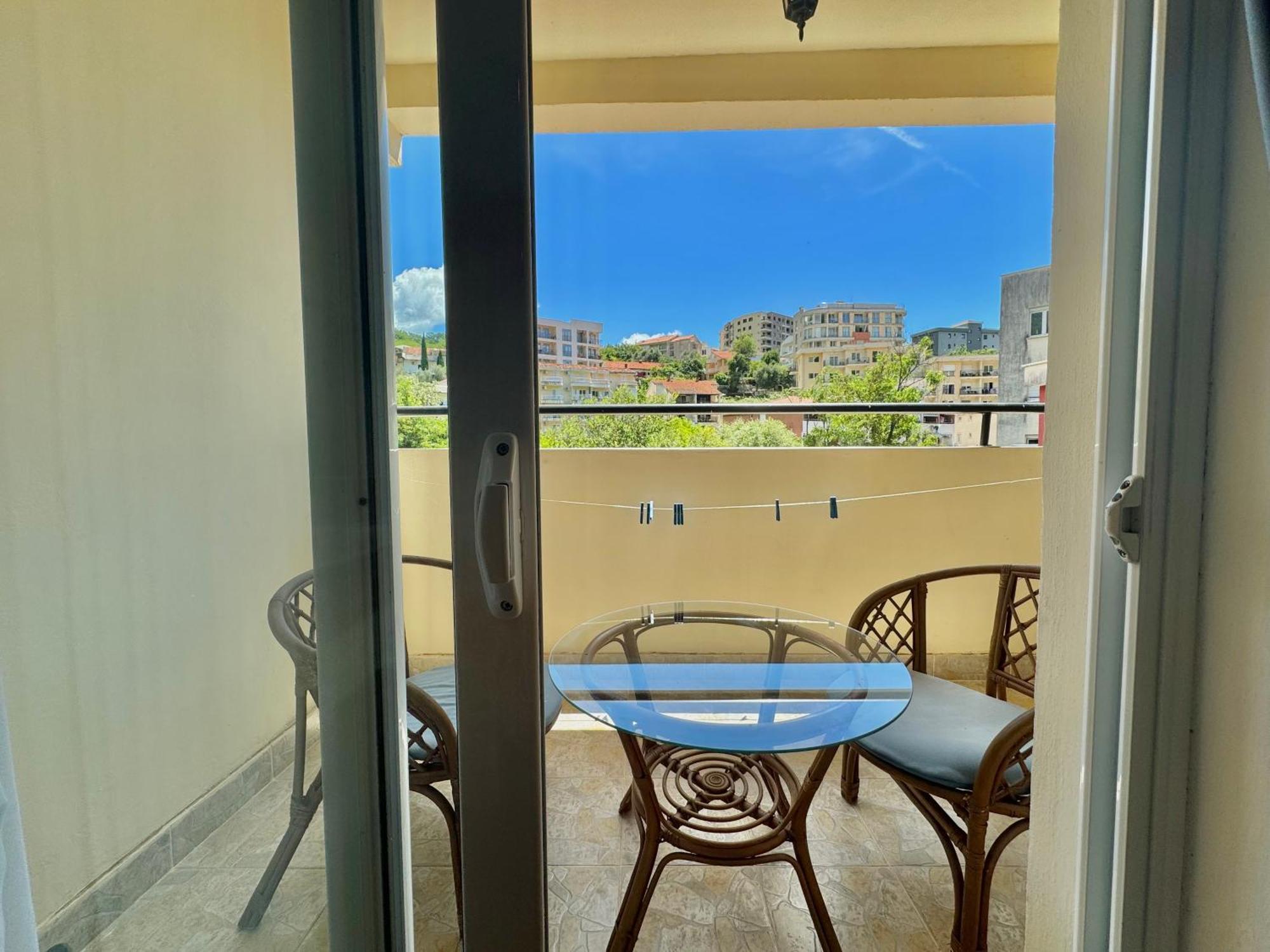 For-A Apartmani Bečići Luaran gambar