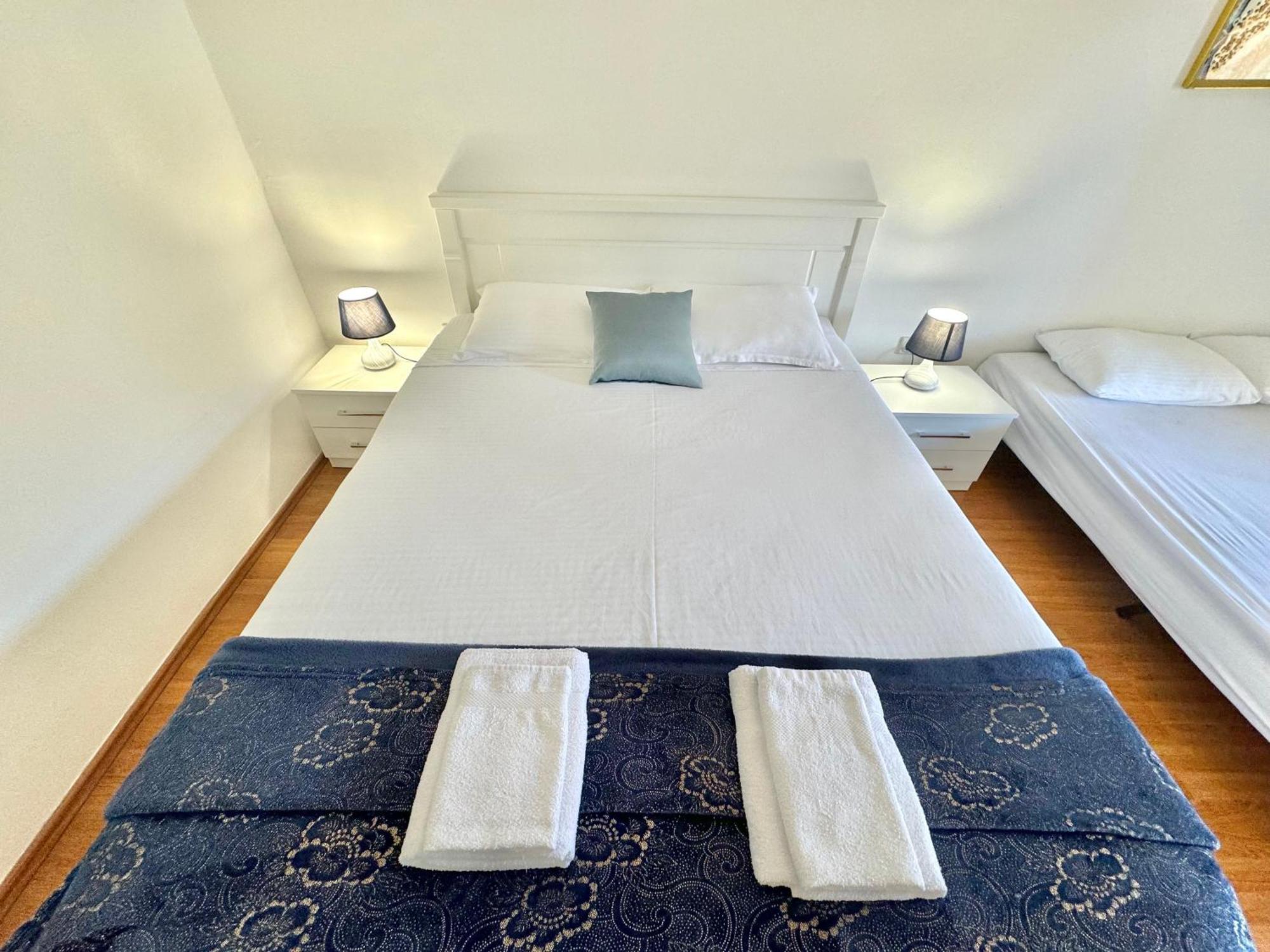 For-A Apartmani Bečići Luaran gambar