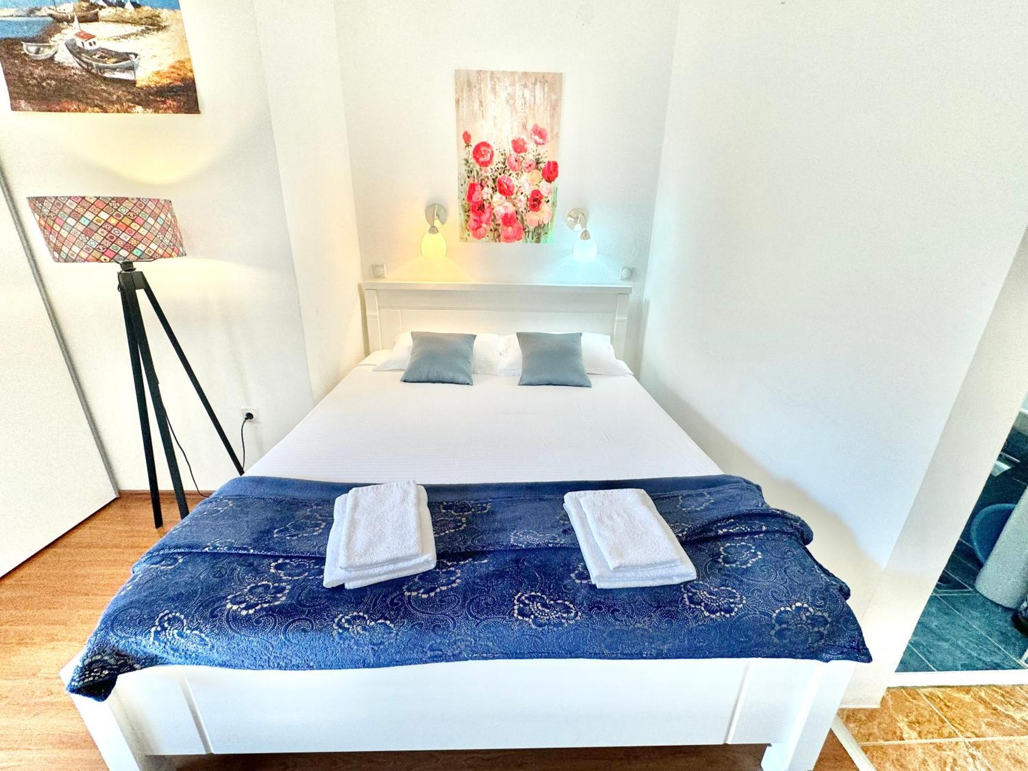 For-A Apartmani Bečići Luaran gambar